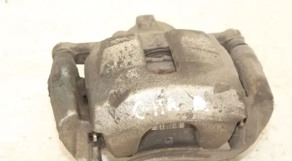 Toyota C-HR I Front brake caliper