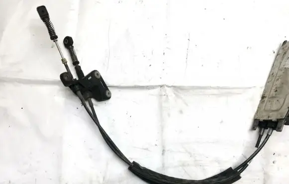 Volkswagen PASSAT CC Gear shift cable linkage 3c0711266n 3c0711265ae