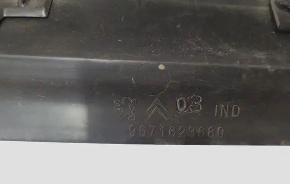 Peugeot 5008 Wiper trim 9671623680 4856 9906