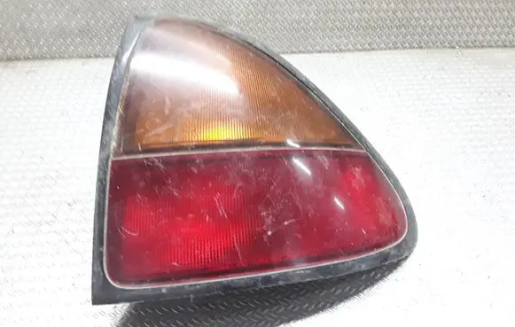 Mazda 323 Rear/tail lights 0431436R