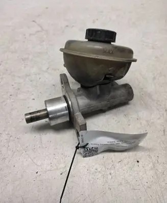 Audi 80 90 S2 B4 Master brake cylinder 893611307A