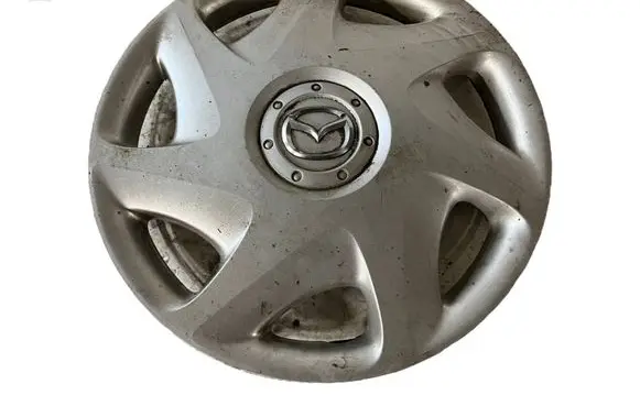 Mazda 6 R15 wheel hub/cap/trim GJ6A37170