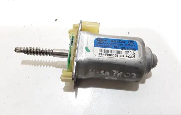 Hyundai Santa Fe Seat adjustment motor 88601CM740