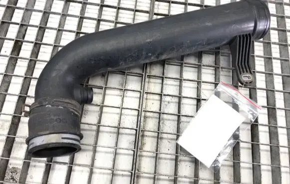 Intercooler hose/pipe