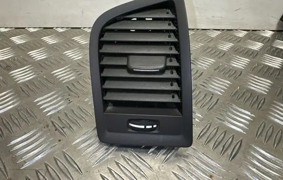 Volvo XC60 Dashboard side air vent grill/cover trim 1009820