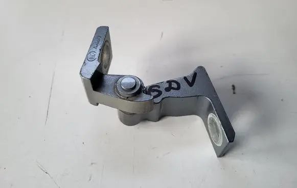 Skoda Superb B8 (3V) Rear door upper hinge 8X0831404E