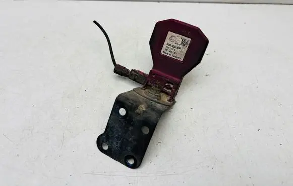Skoda Superb B8 (3V) Aerial antenna amplifier 3V0035497 3V00354197
