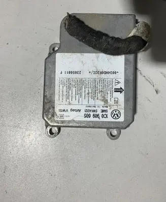 Volkswagen PASSAT B5 Airbag control unit/module 1C0909605 5WK43121