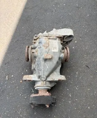 BMW X1 E84 Rear differential 7611133