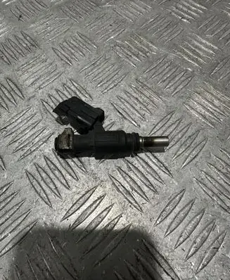 Volkswagen Phaeton Fuel injector 0280157006