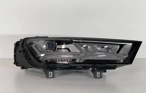 Audi Q7 4M Headlight/headlamp 7713200000 4M0941034 1090025