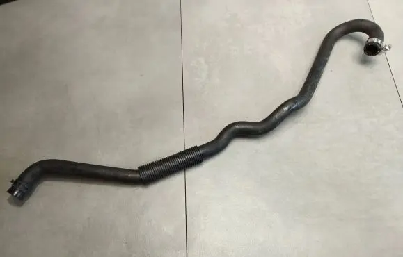 BMW X5 F15 Engine coolant pipe/hose 9130386