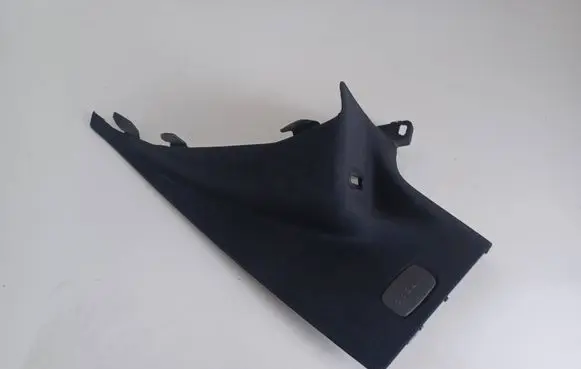 Mercedes-Benz E C207 W207 (C) pillar trim A2076903025-MERC 2076903025