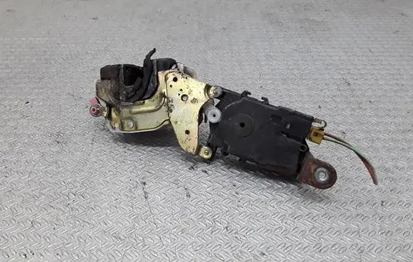 Subaru Forester SF Front door lock