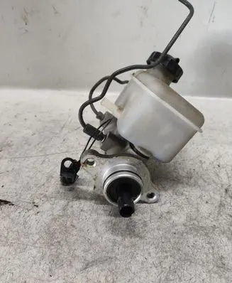 KIA Sorento Master brake cylinder