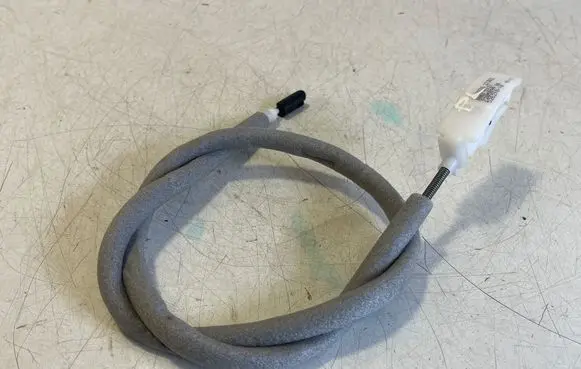 BMW X3 F25 Front door cable line 7205899