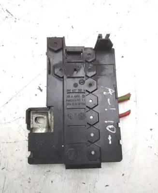 Audi A1 Fuse module 6R0937550A
