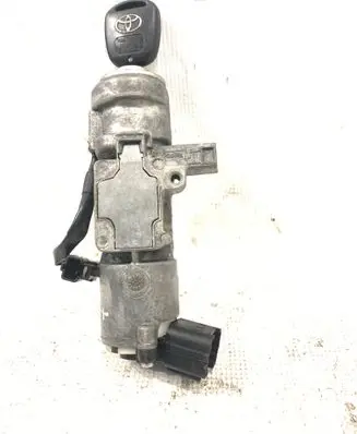 Toyota Avensis T250 Ignition lock 450200504