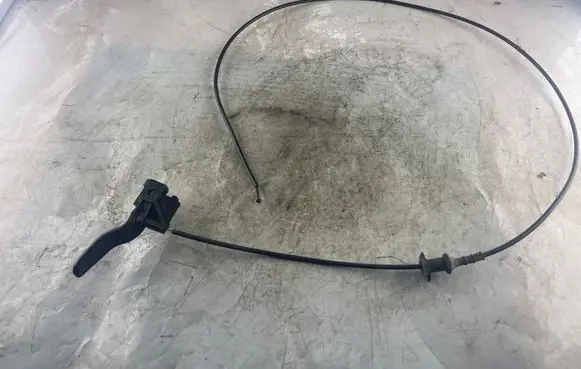 Opel Vectra C Engine bonnet (hood) release handle 24421819