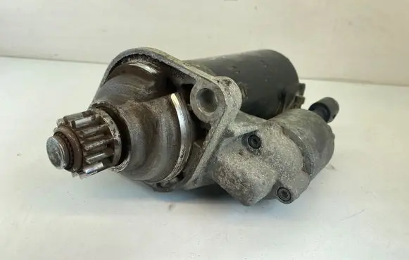 Volkswagen Golf VI Starter motor 02Z911024H 10102012 0001153007