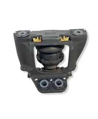 Volvo XC90 Engine mount bracket 31480353