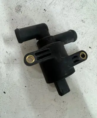 Audi A7 S7 4G Coolant heater control valve 4H0121671B A0125C0
