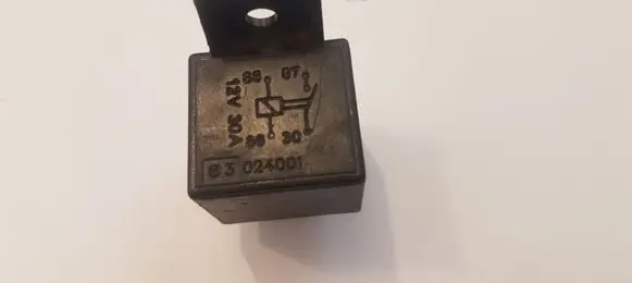 Hyundai Santa Fe Other relay E3024001