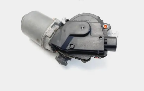 Suzuki Swift II Wiper motor 3811071L00 1593002820