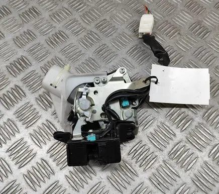Lexus RX 450H Tailgate/trunk/boot lock/catch/latch 6935048071