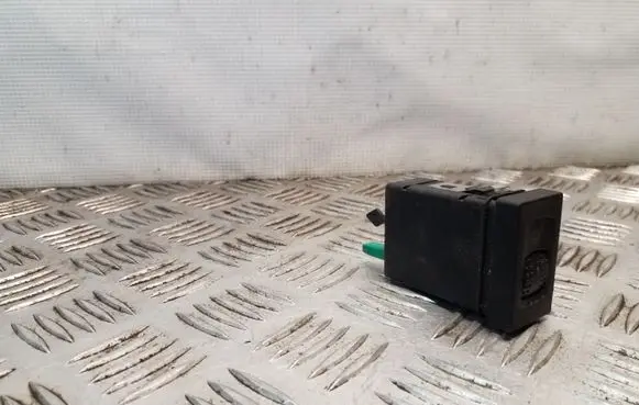 Volkswagen PASSAT B5 Seat heating switch 3B0963563A