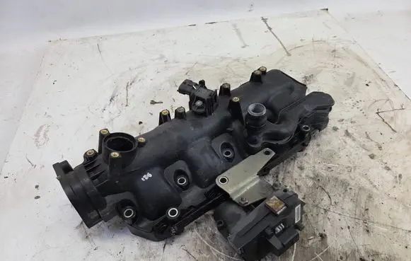 Saab 9-5 Intake manifold 55571993