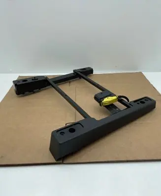Opel Crossland X Front driver seat rail 39180528 21JUL21
