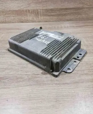 Renault Megane I Engine control unit/module ECU hom7700860319 7700863499 s105300101d
