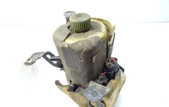 Skoda Fabia Mk1 (6Y) Power steering pump 