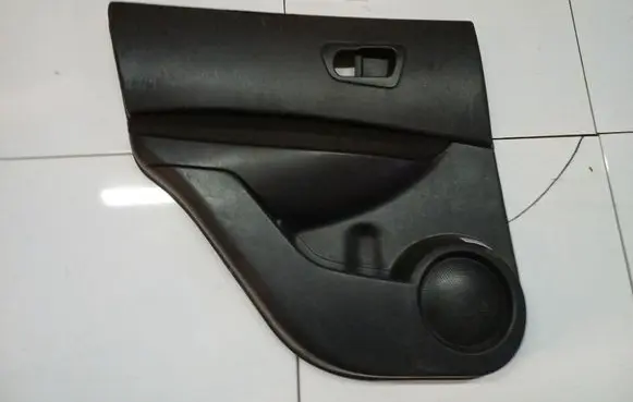 Nissan Qashqai Rear door card panel trim 82923JD900