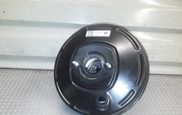 Opel Meriva B Brake booster 13257625