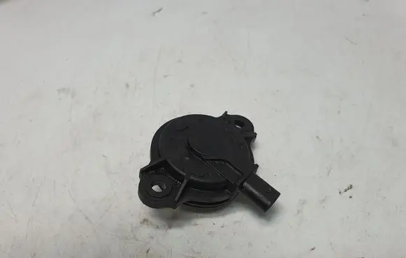 BMW 4 F32 F33 Camshaft vanos timing valve 7593719 11367593719