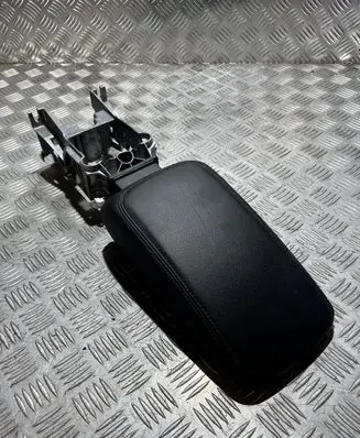 Audi Q2 - Armrest VW27880