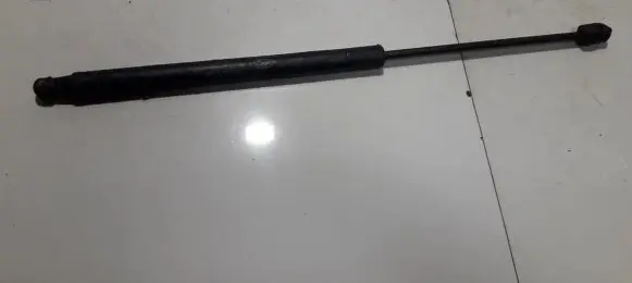 Hyundai Elantra Tailgate/trunk strut/damper 817712d720 81771-2d720