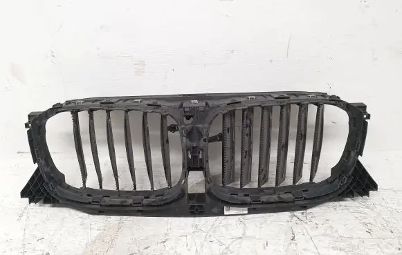 BMW X2 F39 Intercooler air guide/duct channel 7497227