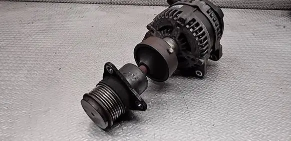 Ford C-MAX I Generator/alternator DAN932 14V150A S491042102730