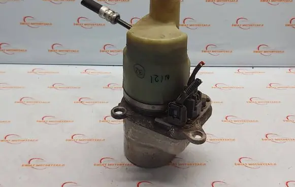 Volvo C30 Power steering pump 5N513K514CD