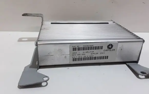 Chrysler Sebring (ST-22 - JR) Sound amplifier P05059182AA