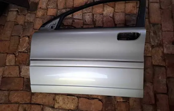 Volvo S80 Front door