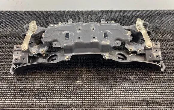 Subaru Impreza IV Front subframe 