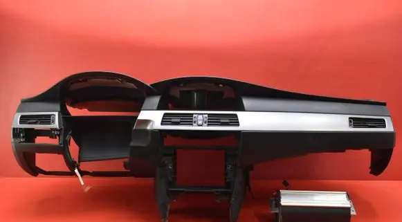 BMW 5 E60 E61 Dashboard