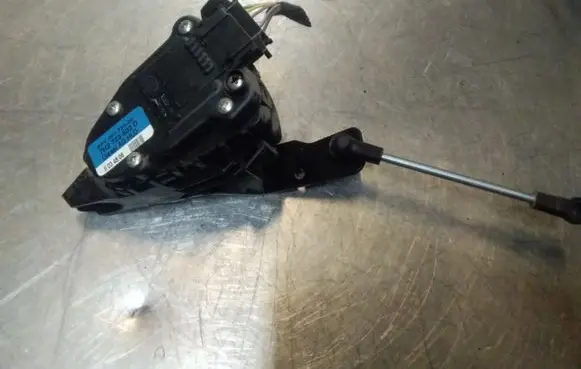 Volkswagen Transporter - Caravelle T5 Accelerator pedal position sensor 6PV00777020 7H2723503DS