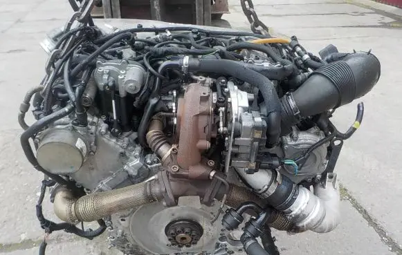 Volkswagen Phaeton Engine swap 002917