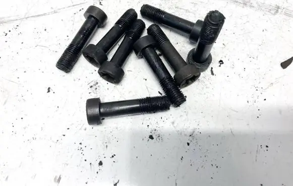 Toyota Avensis T250 Nuts/bolts 