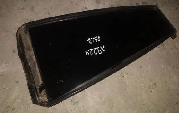 Mazda Premacy Rear vent window glass 